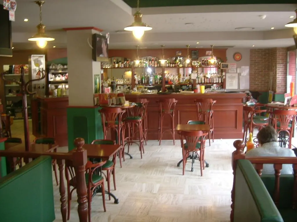Hôtel-Restaurant Le Blueberry Malaucène