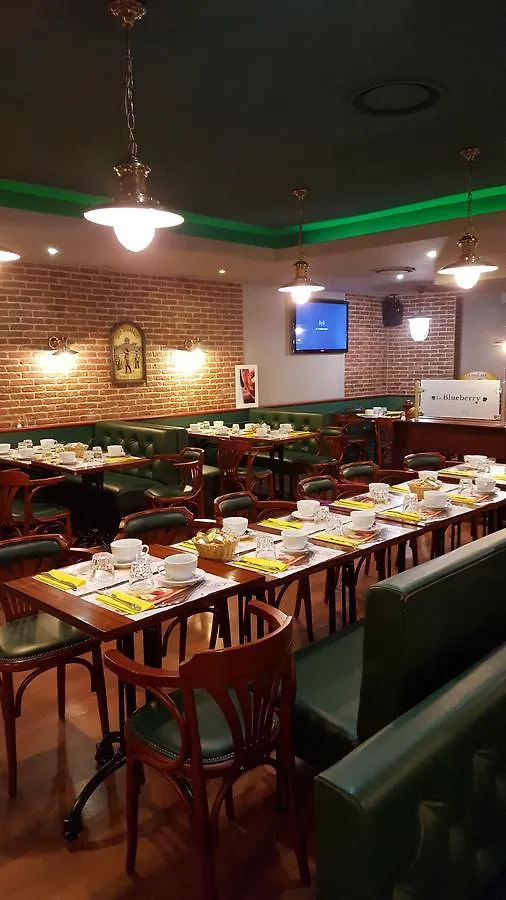 Hotel-Restaurant Le Blueberry Malaucene
